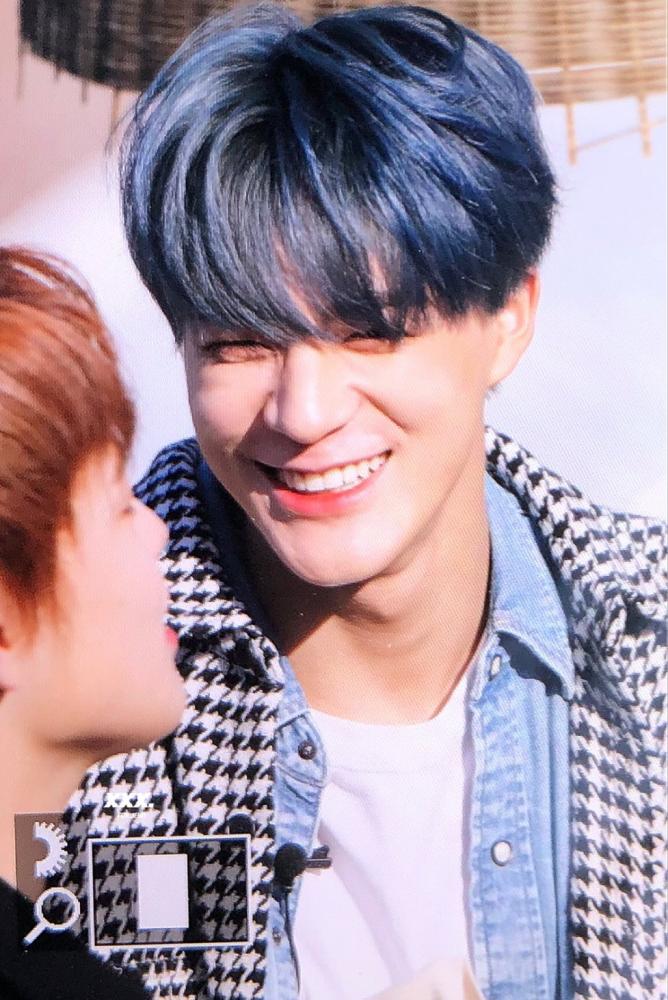 jenrenoren's tweet photo. jeno's smile lights up the entire world💛💛 https://t.co/KiJZH9x978