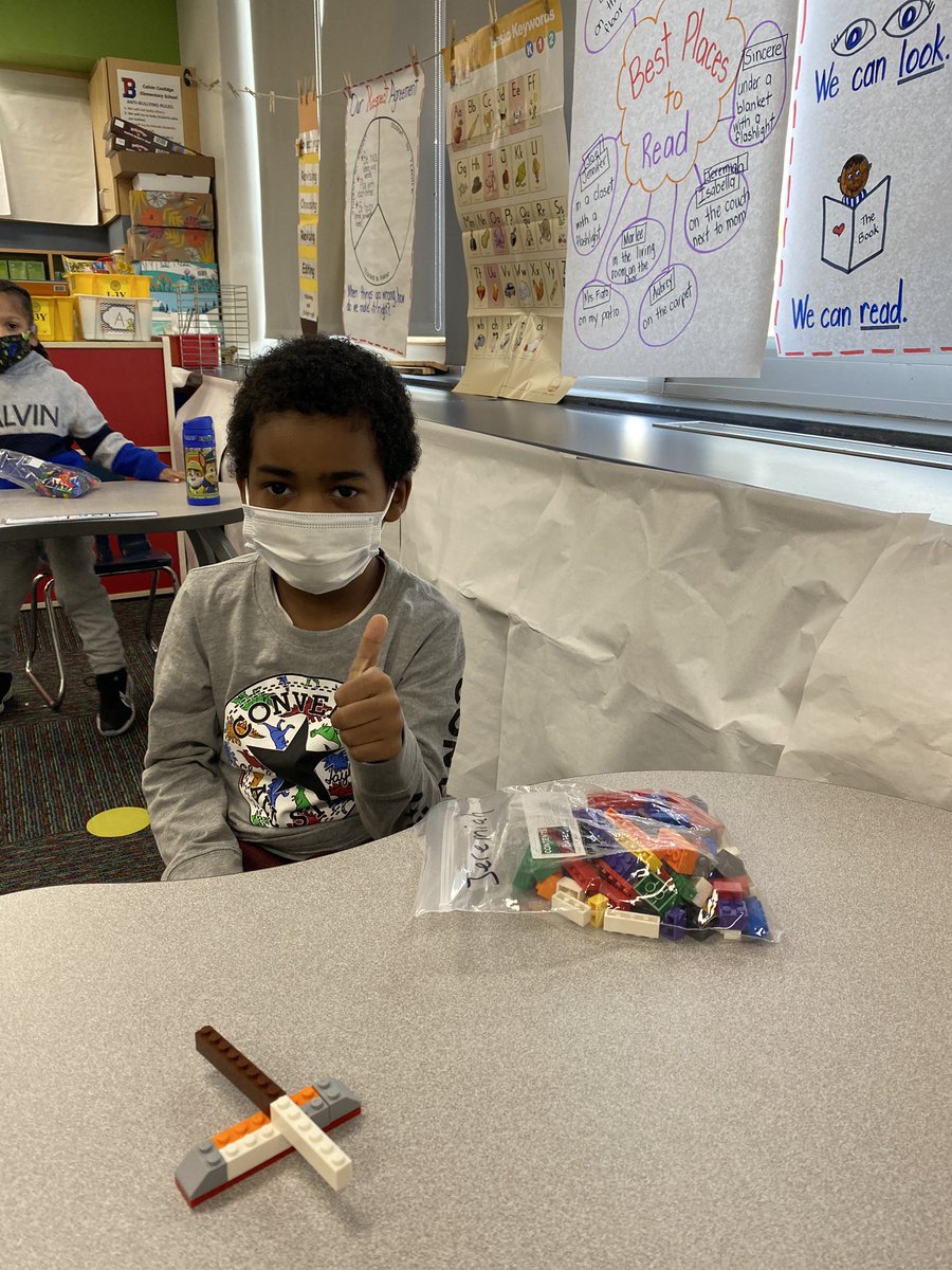 FiatoPatti's tweet photo. Chicka Chicka Boom Boom so happy to have students back in the classroom! #BPatriotProud #BCoolidgeCool @DarioBVazquez https://t.co/FGuh8co3ff