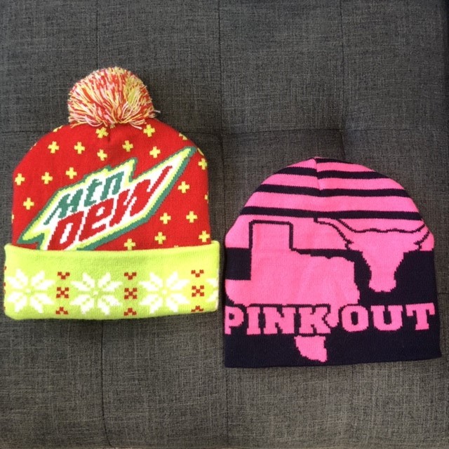 ElitePromoMark's tweet photo. Awesome &amp; vibrant #customknit #toques! These are knit domestically which means we can help you create your own with your company or team logo in as little as 3 weeks! Just in time for the cold 😉

#swag #promoproducts #brandedmerchandise https://t.co/wDmDHkFr3Y