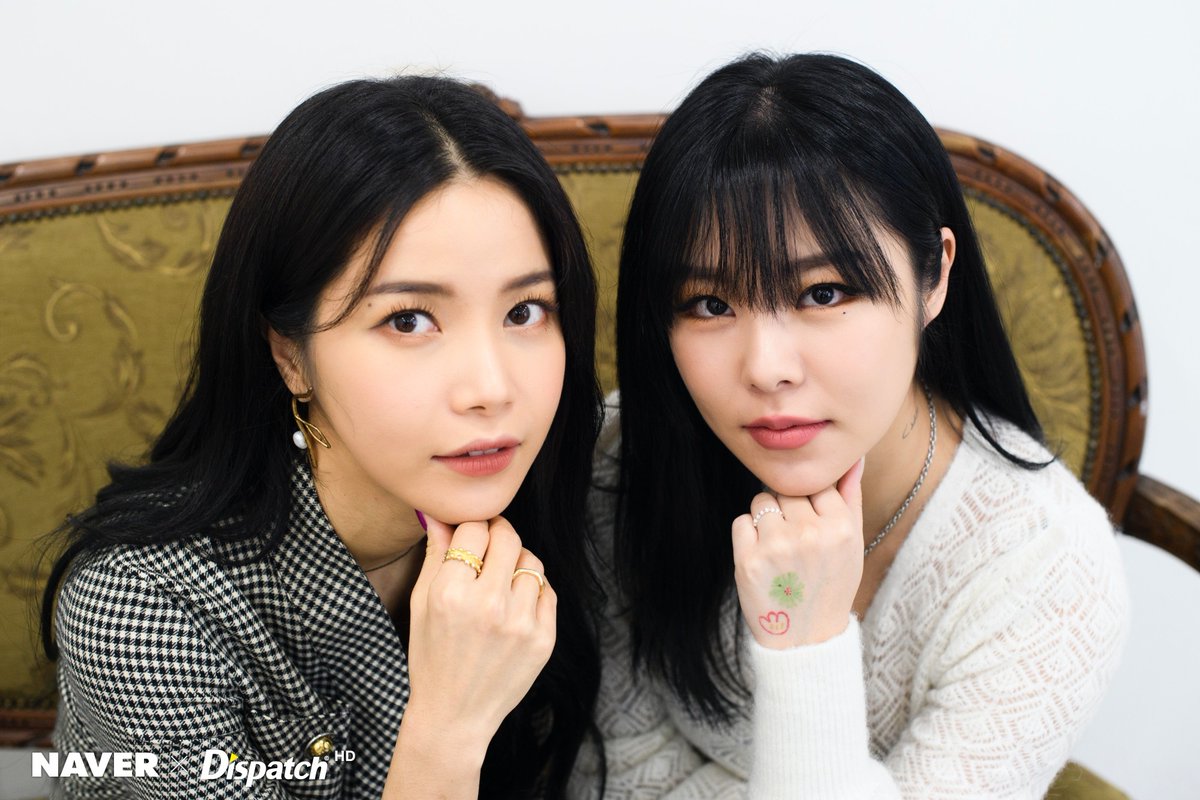 theseoulstory's tweet image. 📸 MAMAMOO looking great in recent photoshoot with Dispatch as part of &amp;lt;Travel&amp;gt; promotions ❤️ @RBW_MAMAMOO