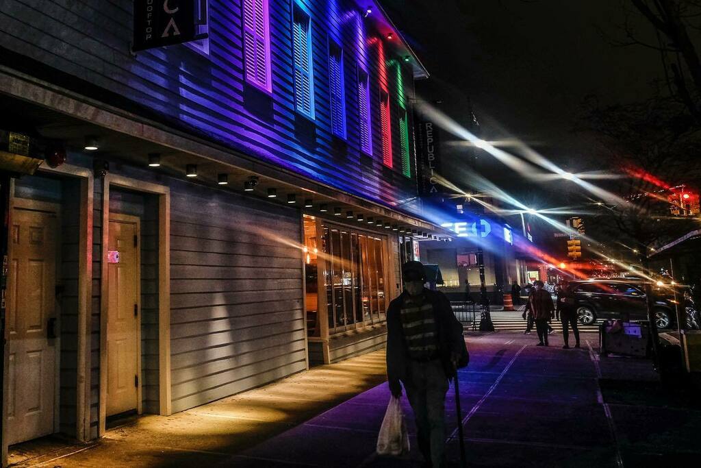 ShareseF's tweet photo. @republica_nyc on Dyckman  #inwood •

•
•
•
•
•
• #newyorkcity  #uptown #instagram  #citylife  #streetphotography #streetphotographer #nightlife  #fuji #fujifilm #fujifilmxt2  #nyc #bestoftheday #urbanstreetphotogallery  #sharese #nightphotograph… https://t.co/DgB6pZNeNg https://t.co/5sm4WiDust