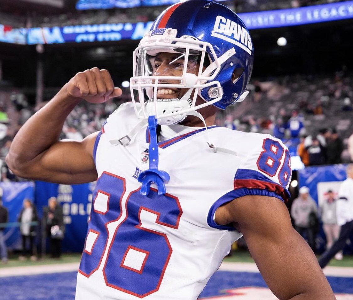 NYG_Nation10's tweet photo. I would be in full support of these unis becoming our primary away uniforms. ❄️ https://t.co/ilcIUb6B2k