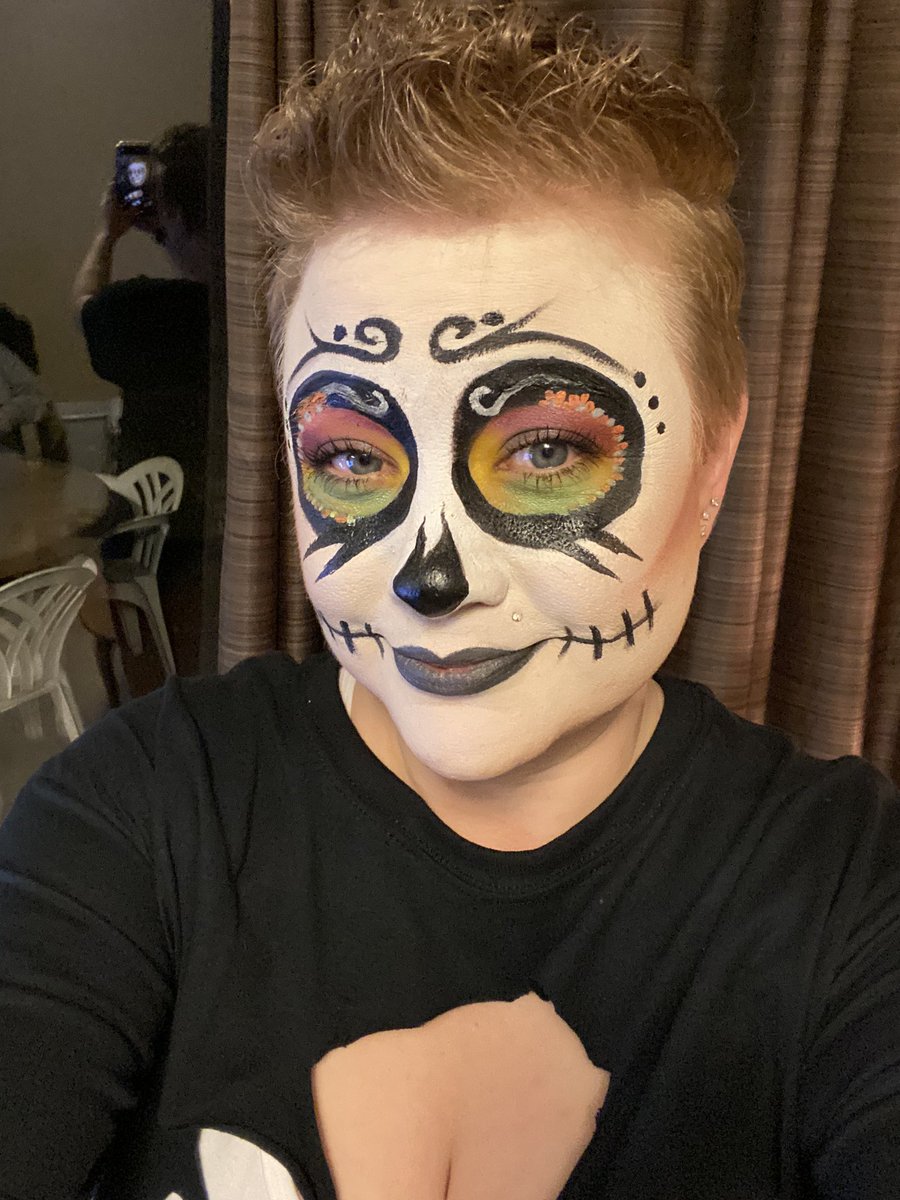 SlightlyOffABit's tweet image. #Halloween2020 I did our makeup for a Halloween contest and got 2nd place. There’s always next year!