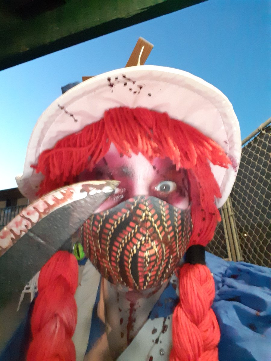 FoxfireAnomaly's tweet photo. I had a blast running around all different rows, mostly the Doll and the Zombieland Carnival. If you encountered a pretty gal with a creepy deep voice, that was me!!
#ScreamZone https://t.co/rIeC4WnrPr