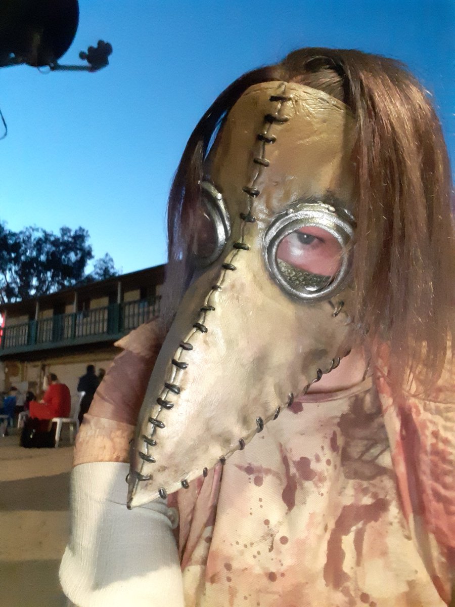 FoxfireAnomaly's tweet photo. It definitely helps that I've been cosplaying since 2004ish. I'd happily lug my big bag of costume pieces to and from backstage, collecting new masks and props. It was hard to scream and project but the masks were so much fun to wear!!!
#ScreamZone https://t.co/TksDhCZlav