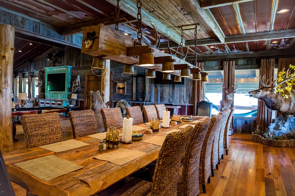 SBLest2013's tweet photo. Join us for a little staycation😍 Come get away without driving too far. 

#SoggyBottomLodge #Shack33 #WhatGetsYouOutdoors
#DemopolisAL #LindenAL #Alabama #Hunting #Fishing
#BassFishing #QuailHunting #PheasantHunts
#DuckHunt #CorporateEvents https://t.co/A3eN5QHOsl