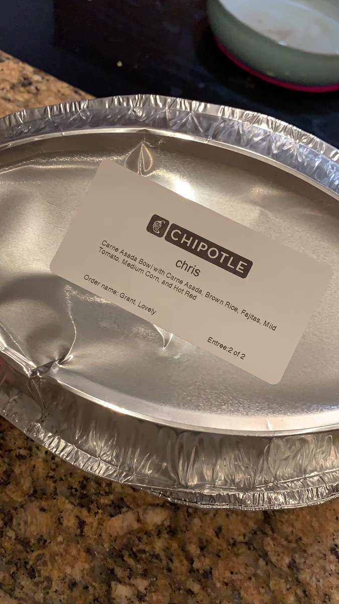 saarrnn's tweet photo. Me: drives 30 min each way to get @ChipotleTweets gets home only to realize I did not get the right order. To this fella named chris, sorry mate, sad day for us both https://t.co/OUgsM23kKx
