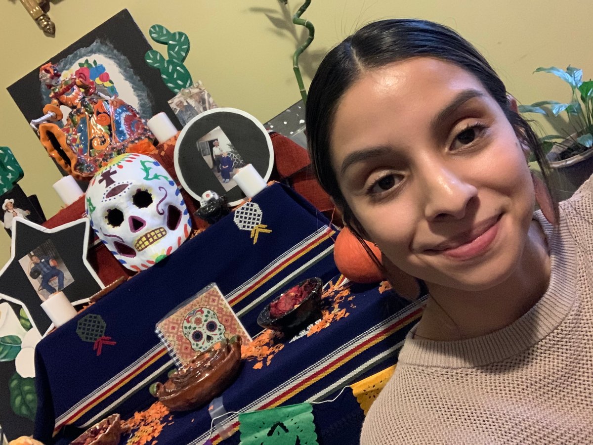 FCAIBCHICAGO's tweet photo. Ms. Guzman honors her departed loved ones with a beautiful ofrenda! #FCAIBCHICAGO #DiaDeMuertos #DayoftheDead #CPSNetwork16 https://t.co/d8uRsDQ6Ph