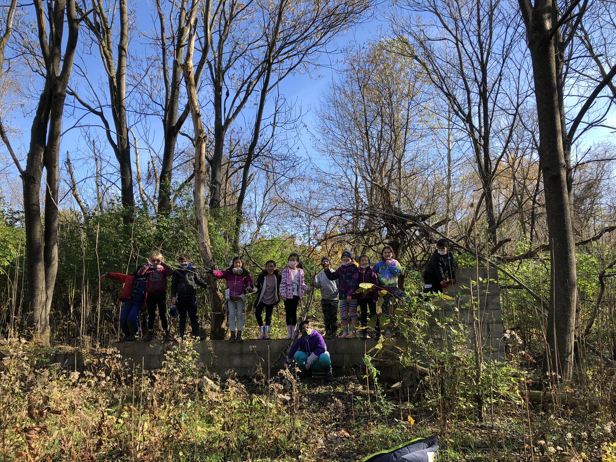 3AVikes's tweet photo. What a wonderful day exploring our campus @ColumbusAcademy #weekinthewoods #outdooreducation https://t.co/AIwlFnN5Z6