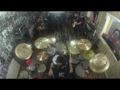 Emisión en directo Festival Unificando Rock &amp; Metal (Día 2) dlvr.it/RksX8m