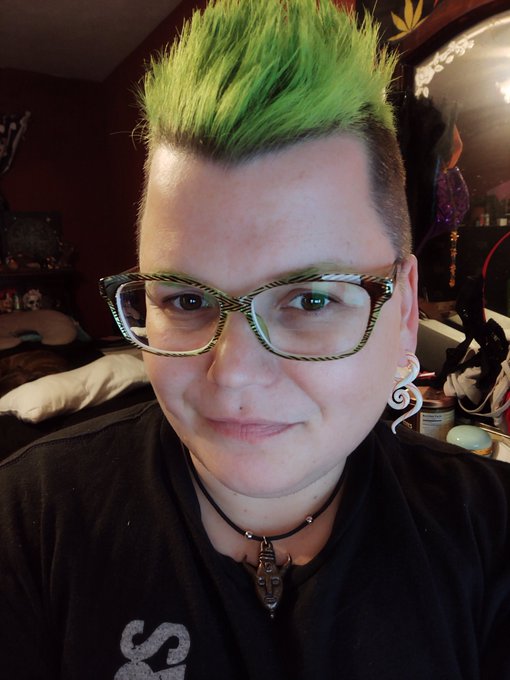 Got some new glasses and I loVE THEM 🤩 https://t.co/Bp44lu80Li<a href="/tag/bbw"class="tags"><span>#bbw</span></a><a href="/tag/thong"class="tags"><span>#thong</span></a><a href="/tag/pantiesforsale"class="tags"><span>#pantiesforsale</span></a><a href="/tag/buymypanties"class="tags"><span>#buymypanties</span></a>