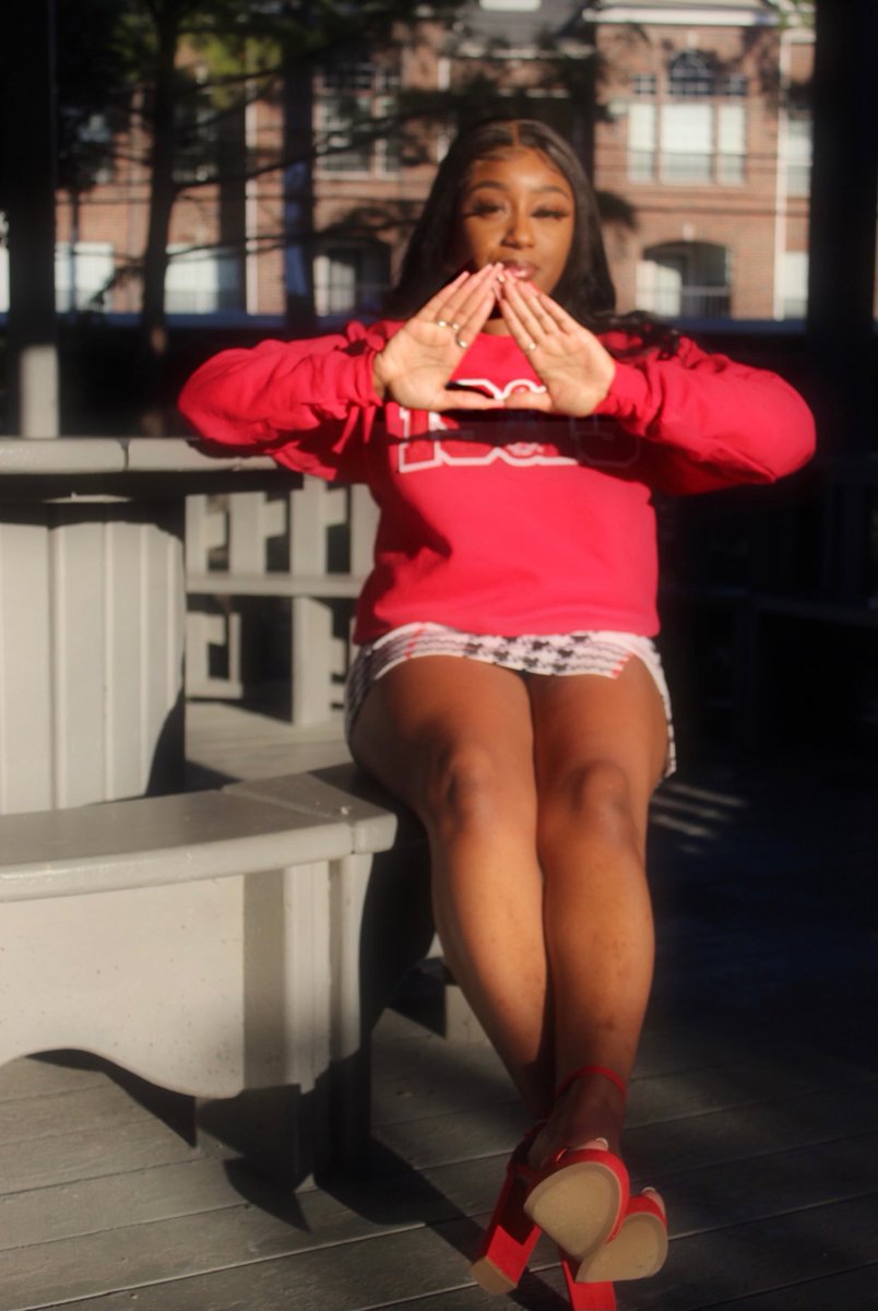 _taralee's tweet photo. My line won’t ever have to worry when Inde5tructible walks in🔺 #FallForwardWithZH #AOML #DST1913
#LiveFive #Fall20 https://t.co/sCnR1w3iFk