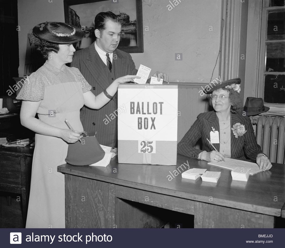 Happy Election Day! For the 117th time, Americans will elect Representatives and Senators to meet in Congress next year. And for the 59th time, we'll pick a president to govern & lead the nation.If that doesn't get your romantic patriotism going, I can't help you. [THREAD]1/