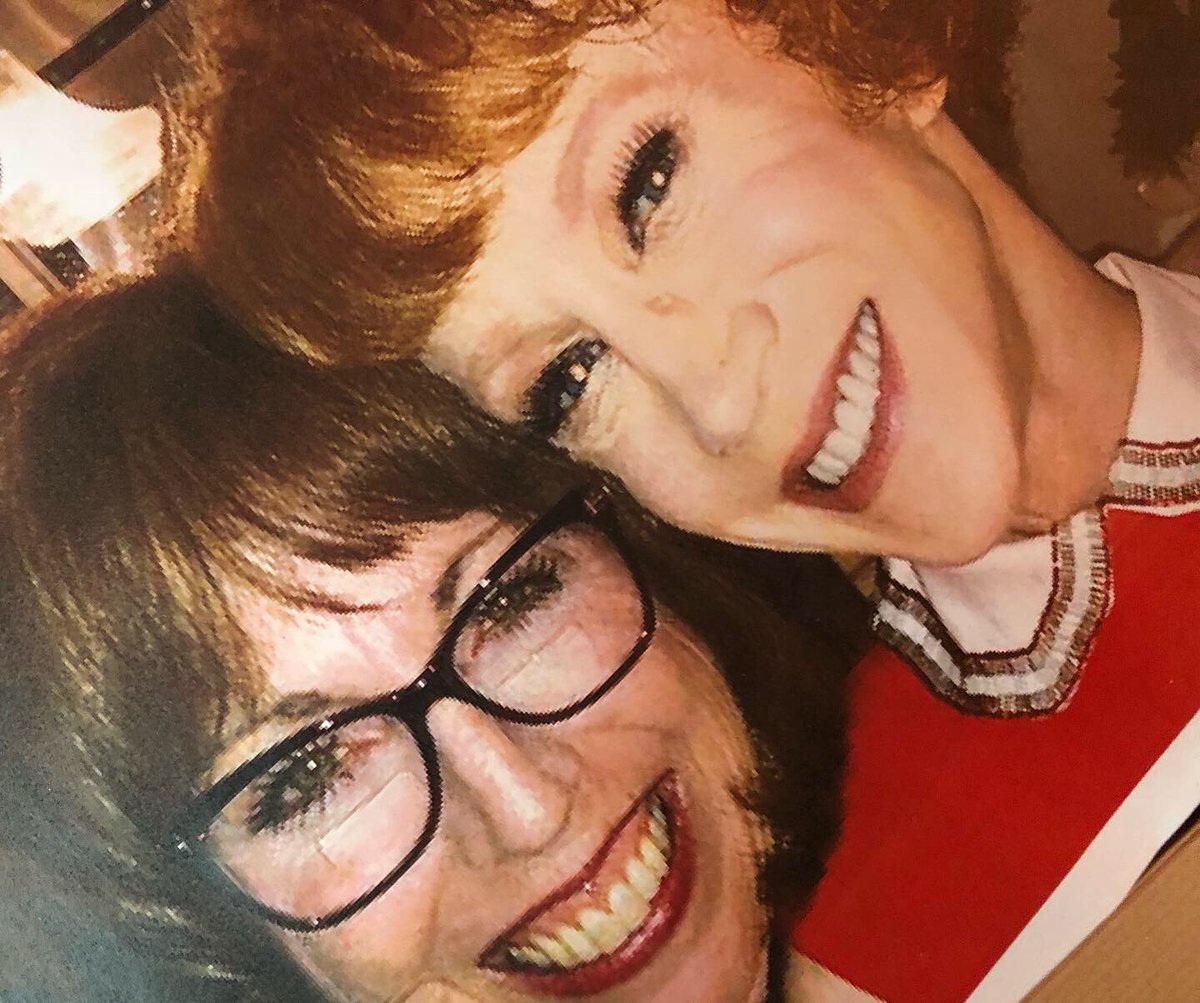 NorthStar669's tweet photo. Last drawing finally finished! I still have a lot to learn but I'm already quite happy with it. ☺️ Watercolor paper &amp; Polychromos pencils ☺️   #shanedawson #kathygriffin #shanedawsonfanart #artwork #shanedawsonartwork @TeresaYaw @kathygriffin @shanedawson https://t.co/4YWT8IoSjd
