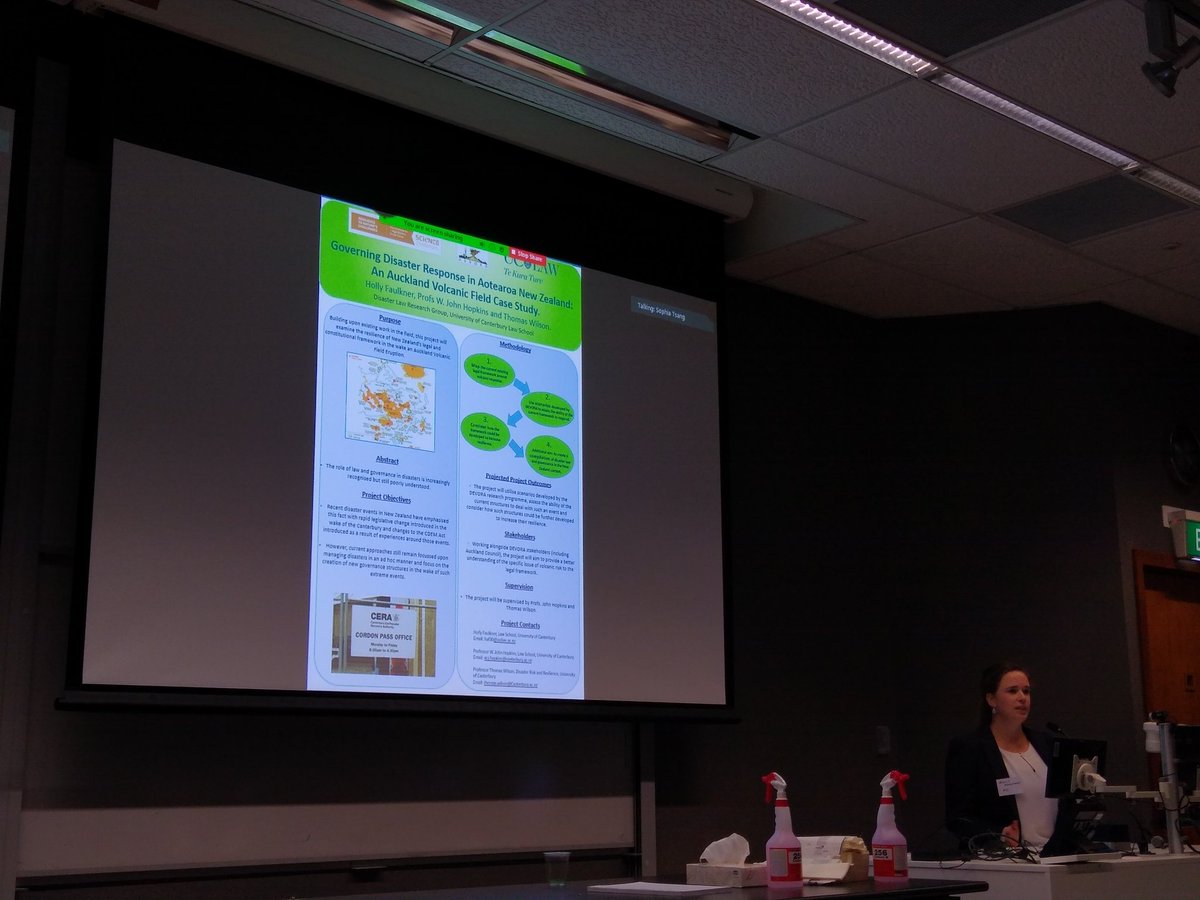 JenniLHopkins's tweet image. Final Pop Up presentations from the #devorum13 from Richard Woods (@gnsscience, @niwa_nz and @EQCNZ),and PhD students Holly Faulkner, @NLipiejko and Megan Allington.