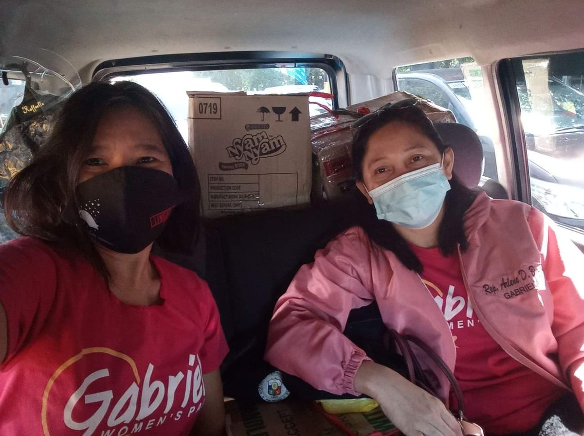 LOOK: Gabriela Rep. <a href="/ArleneBrosas/">Rep. Arlene Brosas</a> off to conduct relief operations for victims of fire and typhoon #RollyPH in Bacoor, Cavite. Rice, food packs, and clothes donated to #LingapGabriela will be distributed.