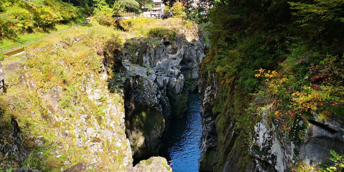 白川聖夜 高千穂峡を散策 紅葉にはまだ早いかな その時期は混雑しそうです