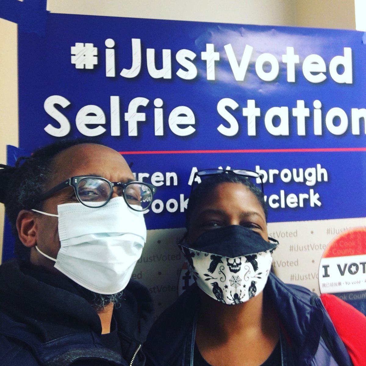 blounttalk's tweet photo. Bye Don Haiku

Love always trumps hate
Your time is up you orange chump
Me and mine voted

#vote #vote2020 #bidenharris2020 #blacklivesmatter #blacklove 
#love #blackpeople #blackpeoplevote
#evanston #evanstonartist #evanstonmade #haiku https://t.co/Q1Uu9tufbg