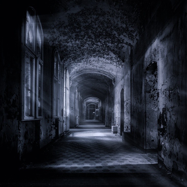 luisskkjk's tweet image. Existem apenas duas saídas: pelo corredor 1 ou pelo 2?