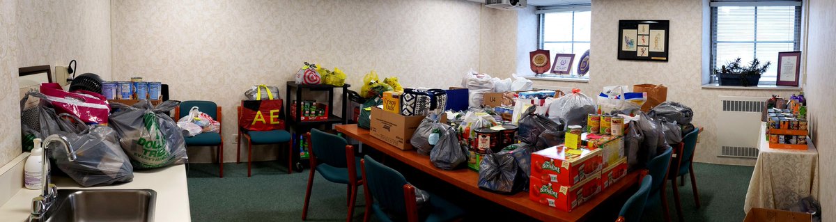 WVUDentHygiene's tweet photo. Essential community resources are in dire need of donations.
DH students quickly filled 2 rooms with donations. Ruth &amp; Caitlin delivered 6 carts of cans to @CHmorgantown Merranda &amp; Reese delivered 6 carts of food, toiletries &amp; towels to Barlett House. #givingback #KindnessMatters https://t.co/waRFHWLtBh