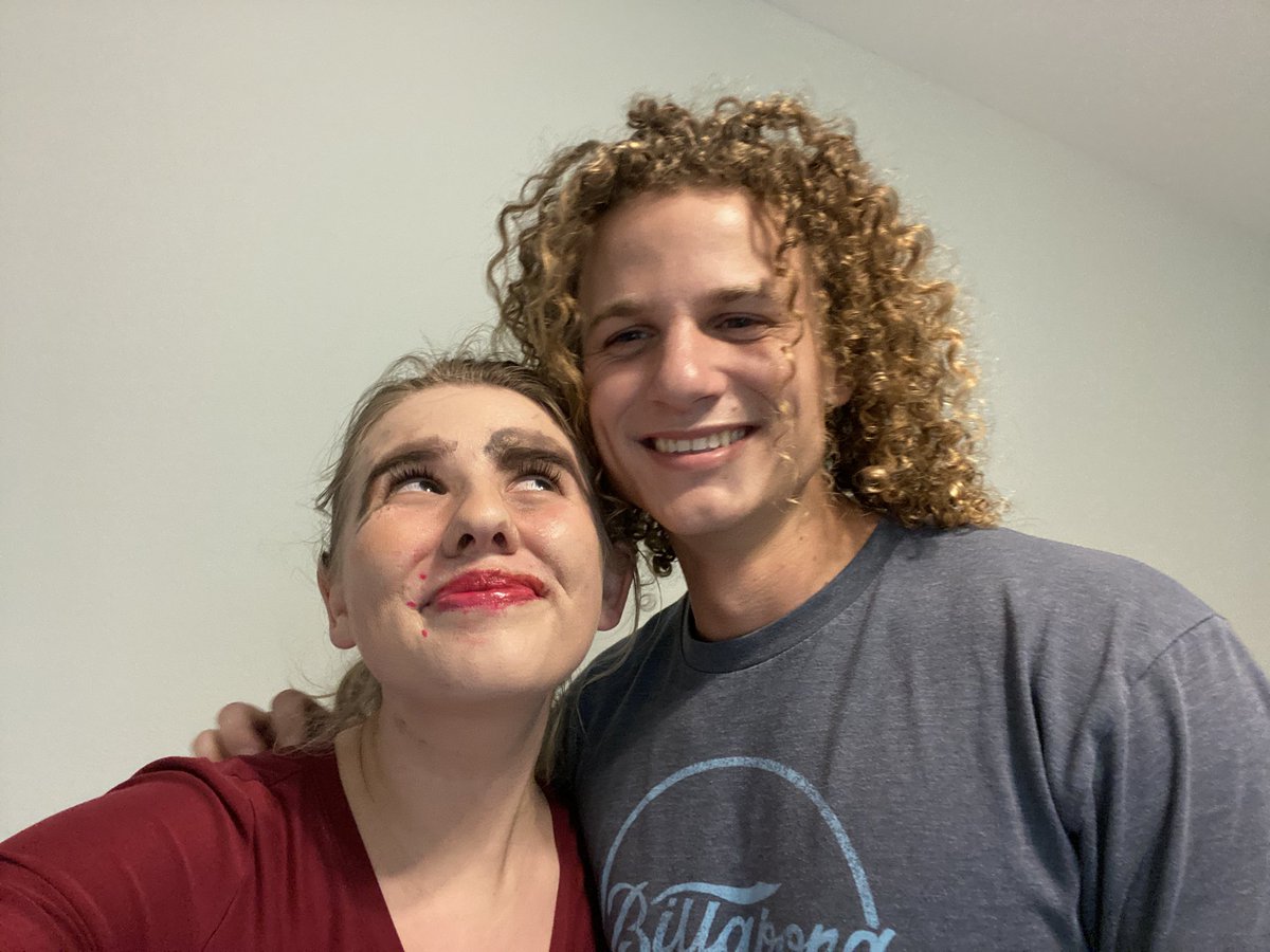 🌒🌟Kyle🌟🌘 on Twitter: "Brave woman. I wouldnt trust my eyes to not get