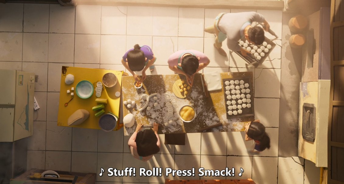 you can tell this movie was made by Chinese people because LOOK HOW FAMILIAR EVERYTHING LOOKS!! DAMN!! The bright-colored plastic bin! The random garlic hanging on the wall! The communal pastry making! The weathered equipment and tiles in the restaurant kitchen!! (LOL)