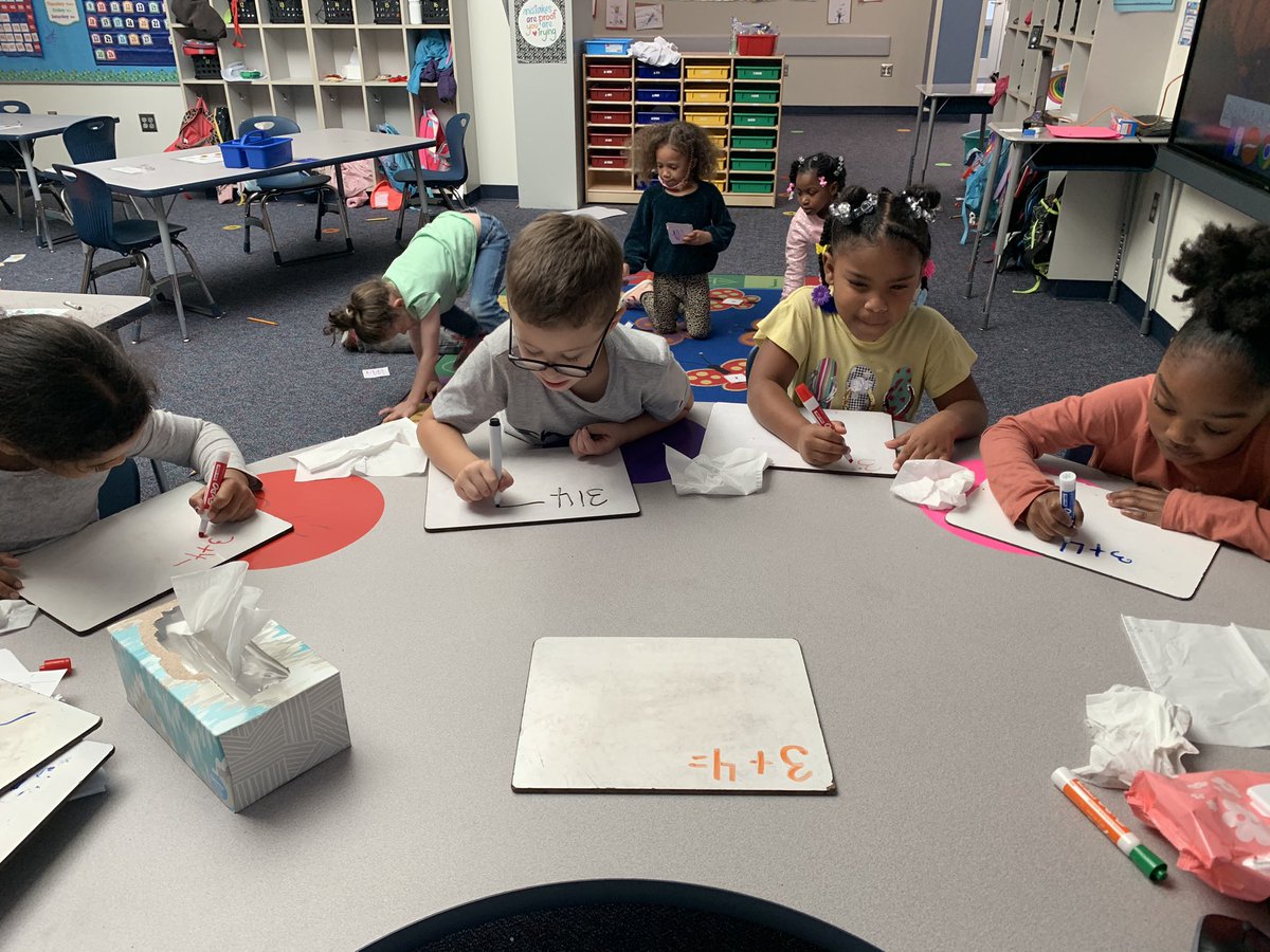 prinetime2learn's tweet photo. We had the most successful afternoon of math stations. My students have been working so hard to be independent in their stations. #proud #MalvernSOARS #myMISD https://t.co/VNZy4zzGQi