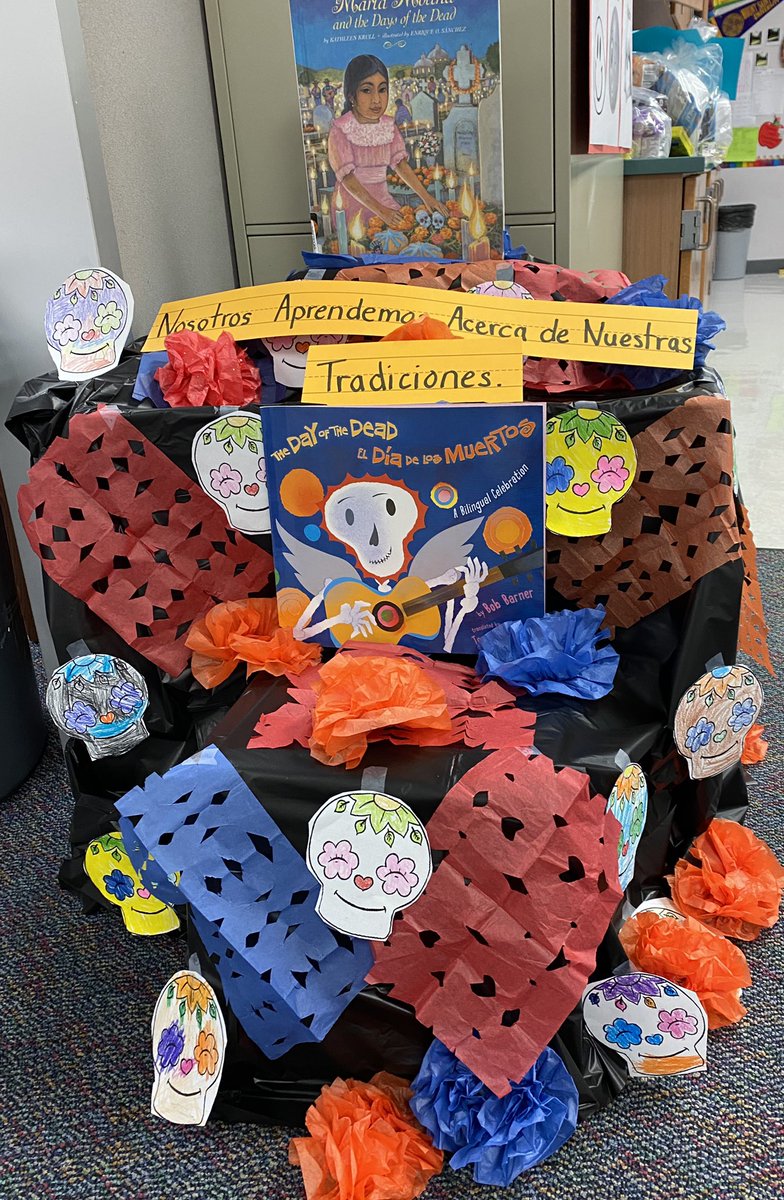 mayraperez2015's tweet photo. Students enjoyed learning about our traditions, Feliz Día De Los Muertos!  @CFISDAndre @CFISDnoticias #DiaDeMuertos #AndreInAction https://t.co/VerLkvlnL4