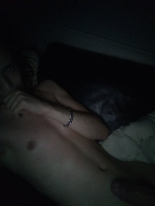 1 pic. #femboy #nsfw #nonbinary #pornhub #model #porn

I am back UwU, Please give me suggestions for