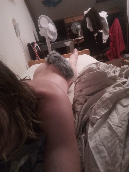 4 pic. #NSFW #Femboy #nonbinary #pornhub #model #femboybutt

Someone told me to upload more pics of my