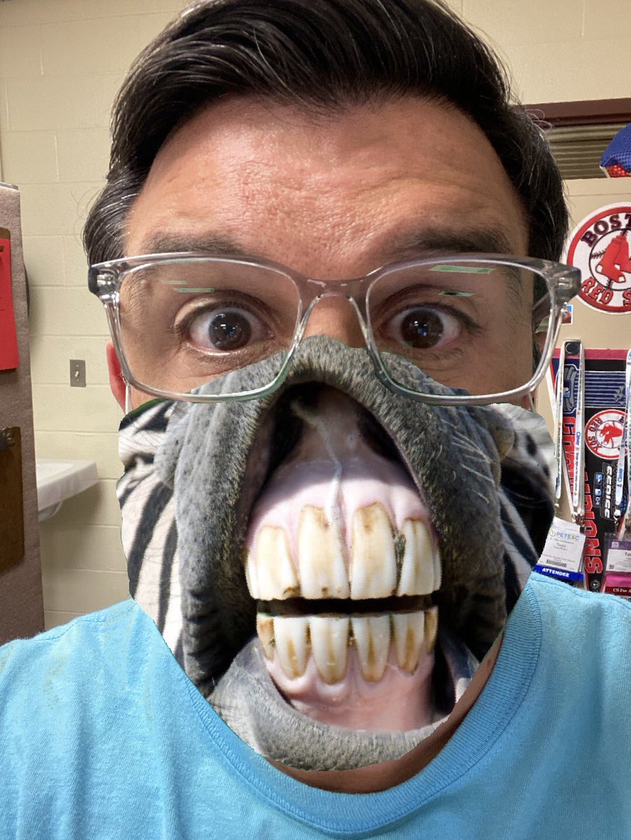 MrPicard_HES's tweet photo. Why did it take me this long to realize the inside of my mask is a mini green screen? Time to make some all green masks and have some fun. Thinking about student ideas like original mask designs, your ultimate mask, and improve the current healthcare mask. @DoInkTweets https://t.co/oU6BRKcqj2