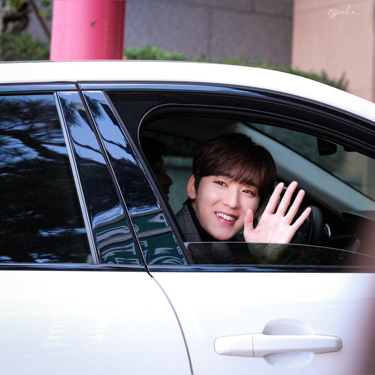 jjinluv__'s tweet image. 201103 ASC 애프터스쿨클럽 출근길
#케빈 #케빈우 #kevinwoo

너무 순식간이었지만 귀여웠다,,,,