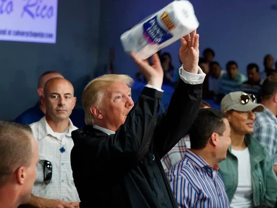 johnny_l0s's tweet photo. Incase any Puerto Rican voting for trump needs a reminder https://t.co/jhqj1tZF4G