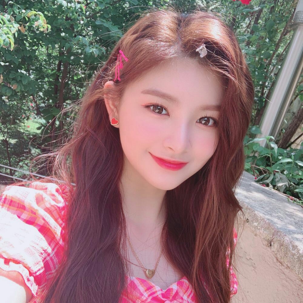 Reyna Geano Putri tweet media