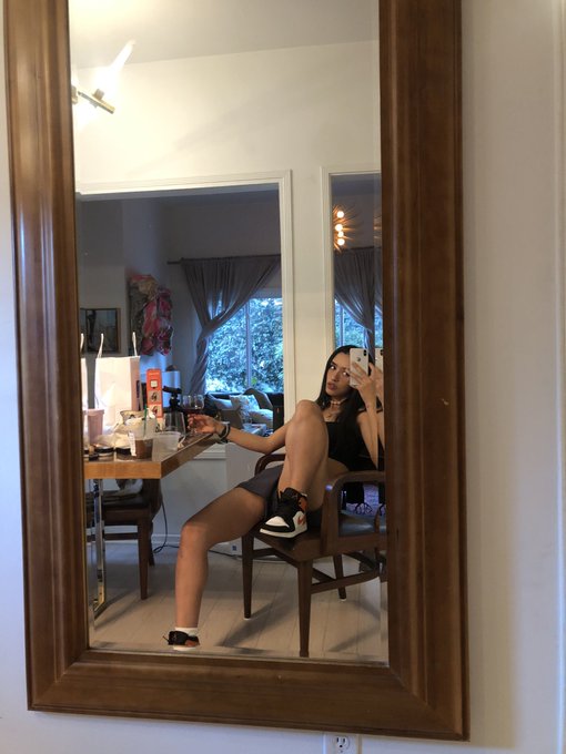 in the mood for an entanglement https://t.co/h5Z3V06aW6