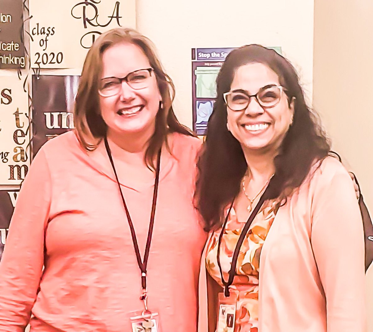 SuchetaThomas's tweet photo. When you don't plan it but still match, you take a pic! #DWing #Vipers https://t.co/D69pxZbUaV