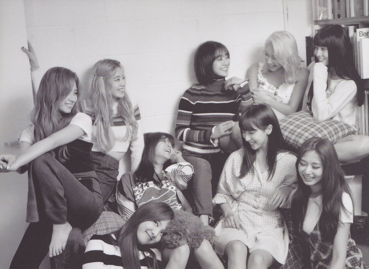 imn_740's tweet photo. 1位とりましょう！！！！！
RTお願いします

#twice #MAMAVOTE https://t.co/8BRdafoAEH