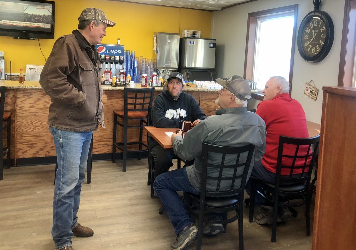 Team Daines tweet media