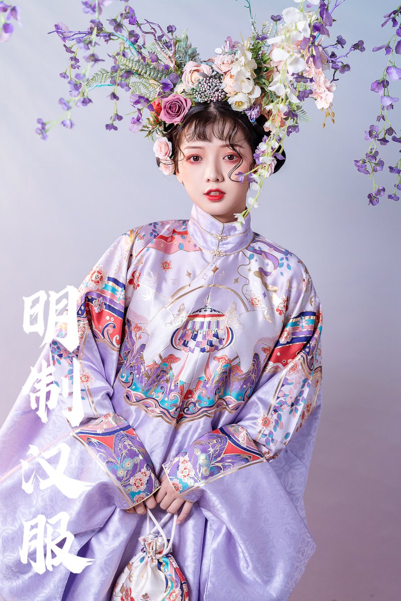 XH_doufu's tweet photo. #hanfu_challenge
#汉服挑战 
 #漢服チャレンジ
#한푸_도전
Our traditional costumes have been handed down to this day✨
Hanfu in Ming Dynasty.🇨🇳 https://t.co/X2ZOCAB3Aj