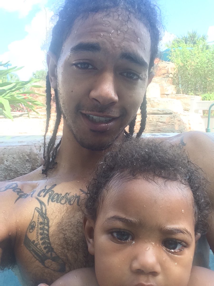 TrueWealthTerry's tweet photo. My #1 piece of advice to any entrepreneur out there:
Know why you grind.

Nvr lose sight of the real reason you do what you do.

iMake every move I make with my children on my mind&amp; it keeps me from getting distracted. Stay locked into the reason you strtd in the 1st place. https://t.co/25kurE0qKg