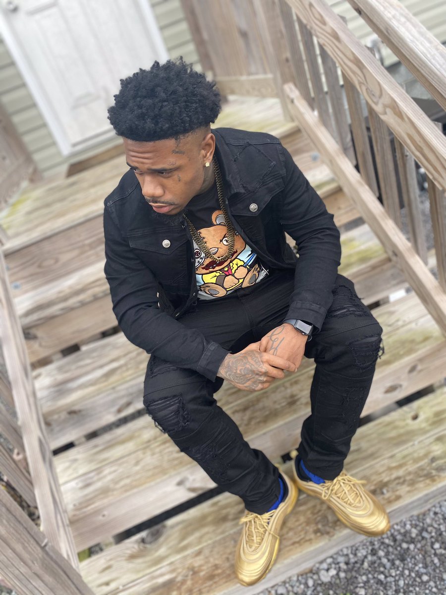 Zechariah Holifield tweet media