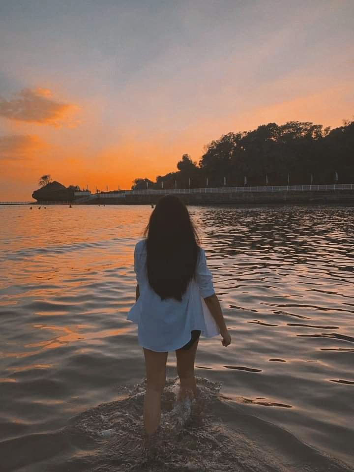 soullies23's tweet photo. ginintuang tanawin 🌼💛 https://t.co/0cFFoEArrf