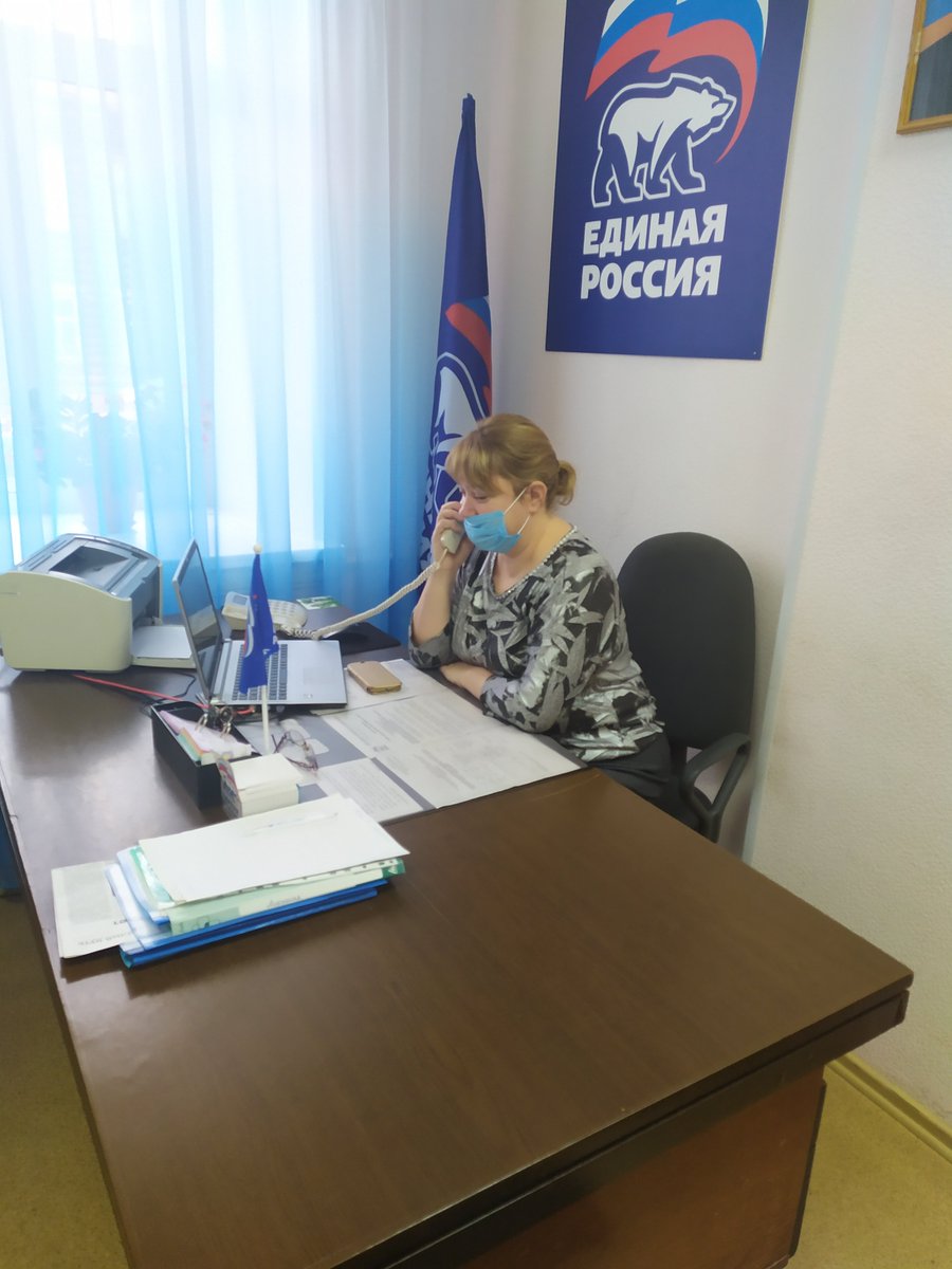 В Южской ОП продолжается #неделяприемовгражданповопросамЖКХ.Сегодня на вопросы граждан отвечала директор ООО "ЖУК" Балашова Марина Владимировна.