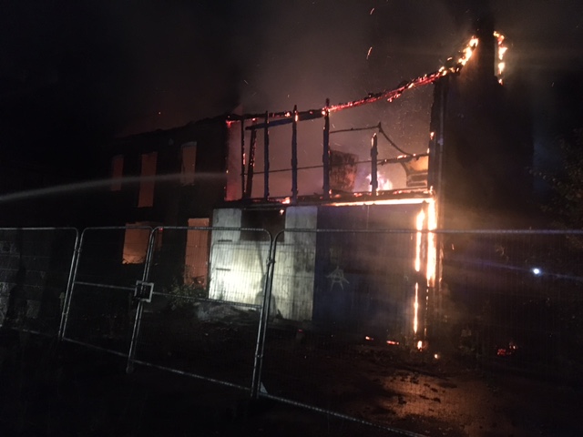 AvonFireRescue's tweet photo. 🚨 Crews mobilised to fire in derelict building in Yatton, read the full report https://t.co/6VGss4r4qZ 🚨 https://t.co/NhecavhtmF