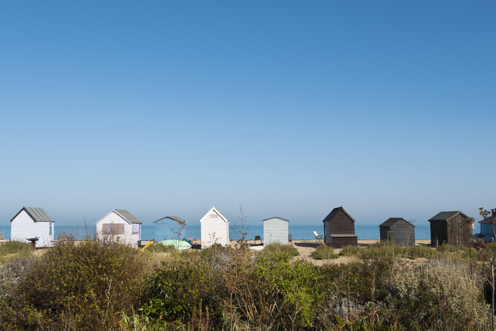 FloSmith9's tweet photo. Kingsdown Beach, Kent, UK. All images on Alamy - Image ID 2D6RXE2 @AlamyContent #beachhuts #kentcoast #beachhutskent #ukcoast #kingsdownbeach #dealuk #staycation #holidayintheuk #liarlocation #uksouthcoast  
@coastmag #sociallydistanced #seasideuk #ukweather #besidethesea https://t.co/HrKnDXkTHq