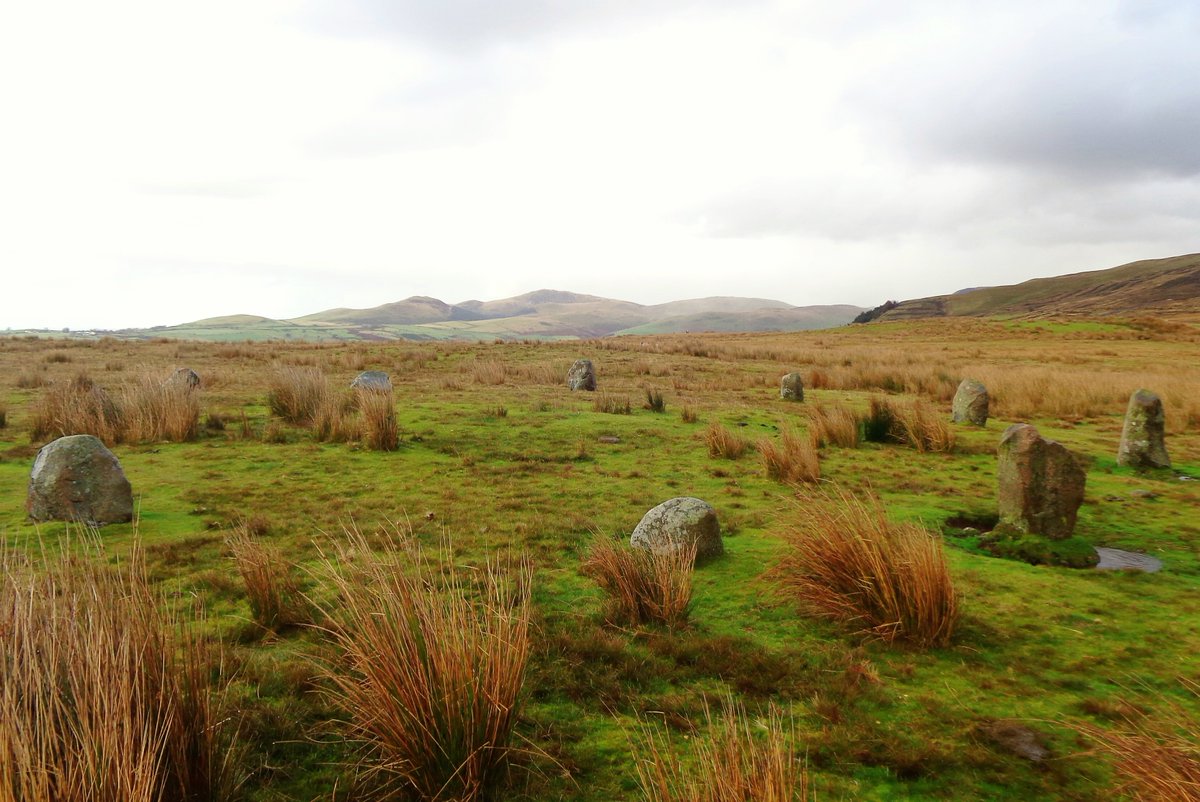StanLeigh18's tweet photo. On this day...
On 3rd November 2014 
A walk between #EnnerdaleBridge and #Calderbridge which included views of -

#KinnisideStoneCircle
#BurnEdge, a #Birkett at 1050 feet 
#RiverCalder &amp; #ColdFell [Calderbridge] at 955 feet
#Dent fell at 1155 feet https://t.co/696d3Hx8xH