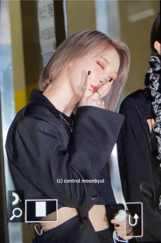 ctrl_byul's tweet image. 201103 유스케 별이🍒
#mamamoo #moonbyul #마마무 #문별