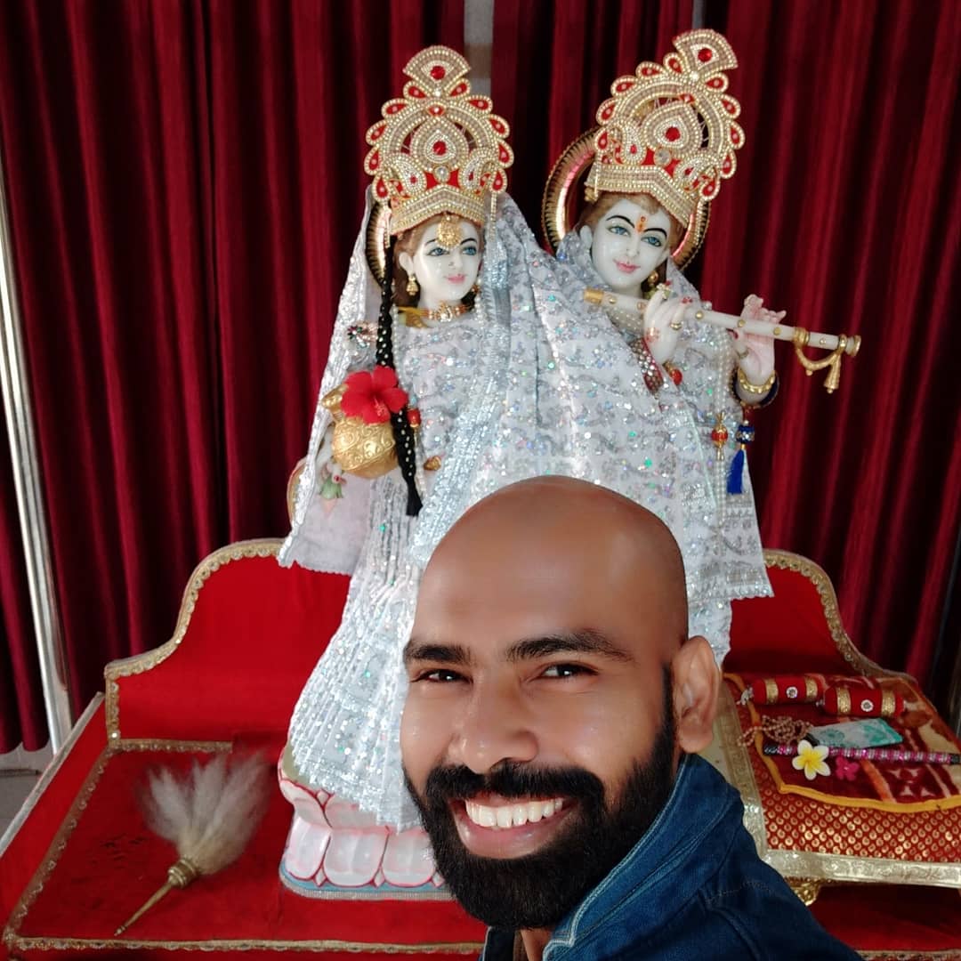 KrishnaSalsa's tweet photo. Everyday is new beginning. Take a deep breath, 😊SMILE, and start again. 
#radhekrishna #radhekrishnalove
#motivation #gratitude #bepositivity #positivevibes #lovelife #energy #nevergiveup #dontgiveup #neverloseyourhope https://t.co/KAT1C4v8Sy