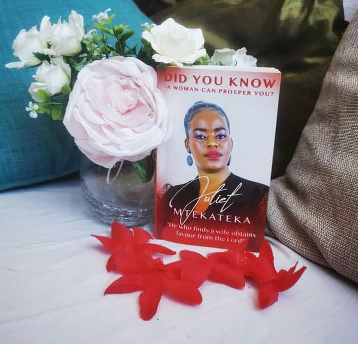 MpiloPublishing's tweet photo. Q&amp;A time!
This week, we'll be in deep conversation with author Juliet Mtekateka of Juliet Mtekateka Beauty &amp; Health  Skin care. Do drop any questions you would like Mpilo to ask her😃

P.S: check out book review - 
https://t.co/CPnxSeB4i8

See you then! 

#bookswithapurpose https://t.co/gCrY7JhKbU