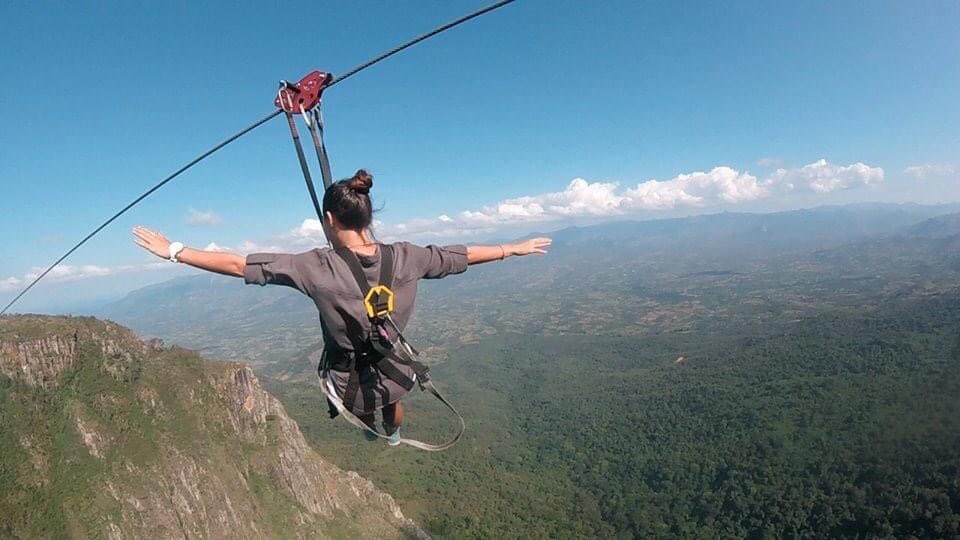 Thinking outdoor #adventure ; Eastern Highlands should be your next #destination .
•
Visit and explore the only #skywalk and one of the highest #ziplines in the world at Mtarazi falls.
•
#outdoors #nature #Travel #TravelTuesday #ZimBho #Vakatsha 
📸FarandWide
